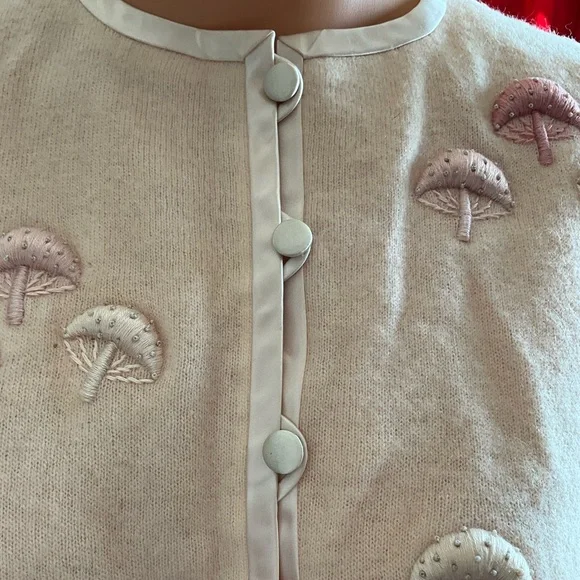 Very Rare vintage bed sweater